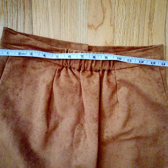 Shein Size Medium Brown Pleated Mini Skirt - Picture 3 of 4